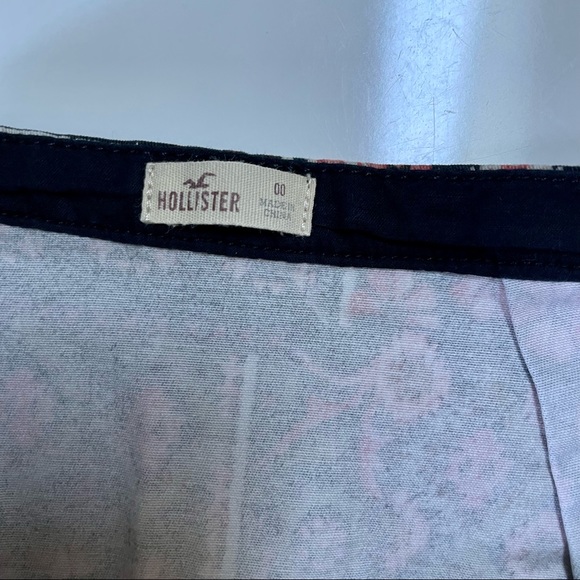 Hollister Printed Mini Skirt - Picture 3 of 5